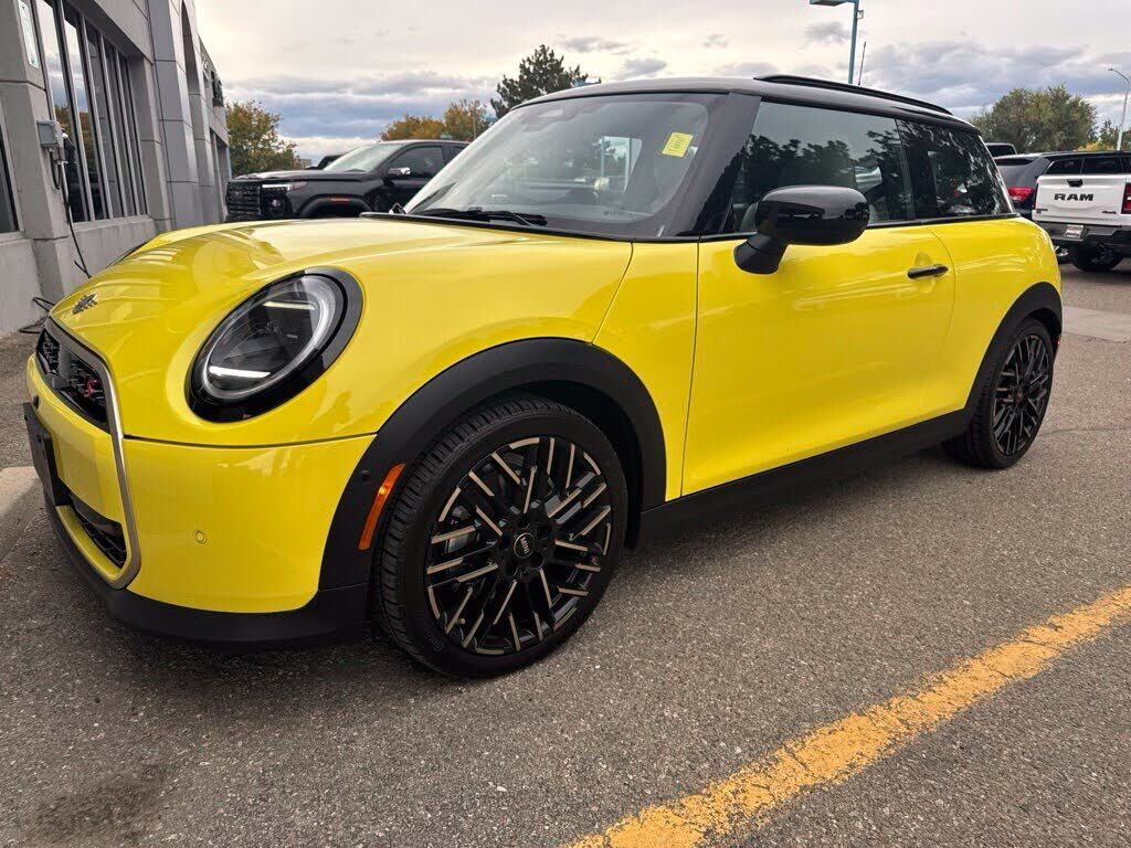 2025 MINI Hardtop