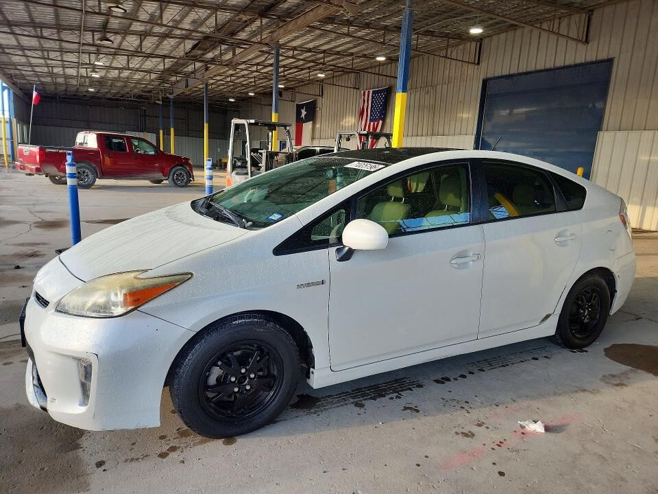 2015 TOYOTA PRIUS