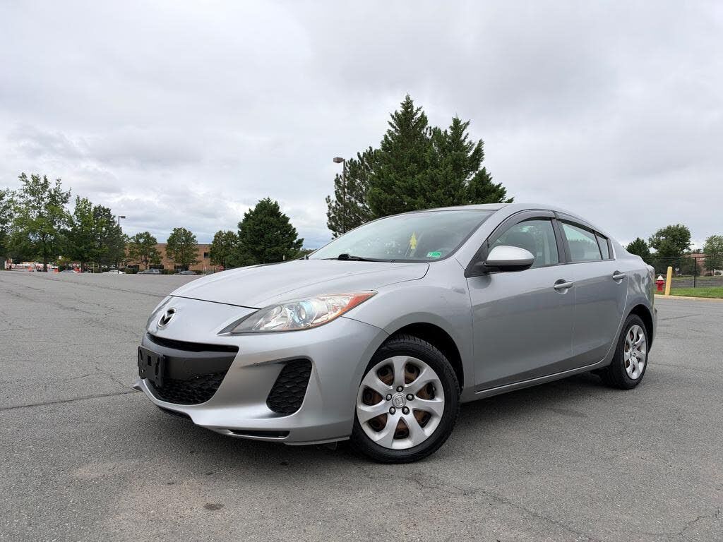 2013 MAZDA Mazda3