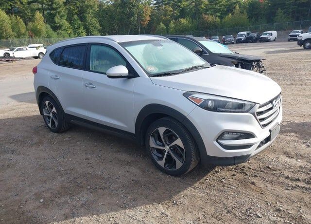 2016 HYUNDAI Tucson