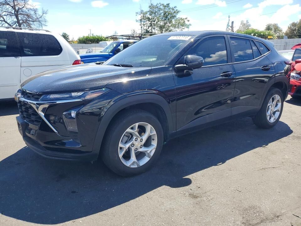 2024 CHEVROLET Trax