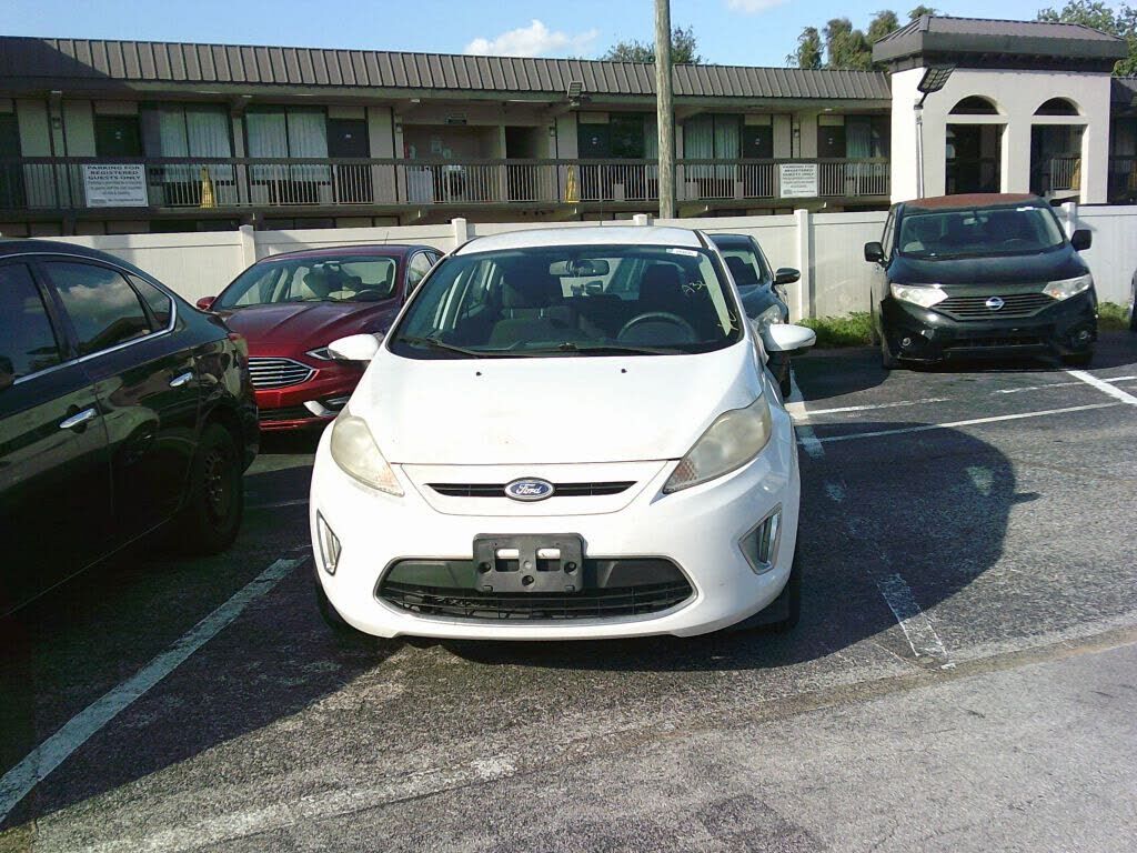 2011 FORD Fiesta