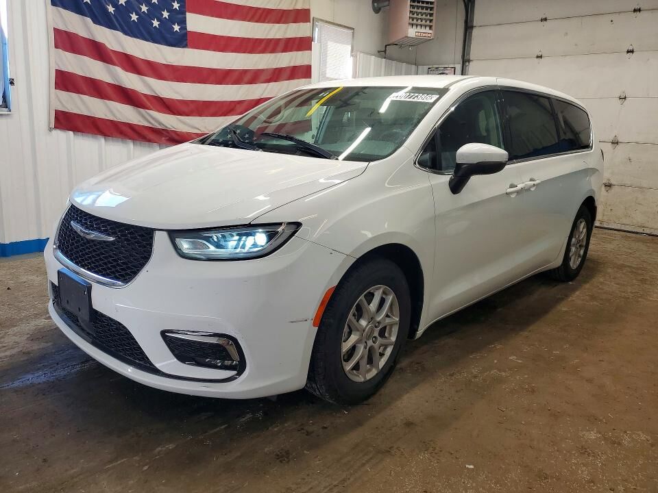 2023 CHRYSLER Pacifica