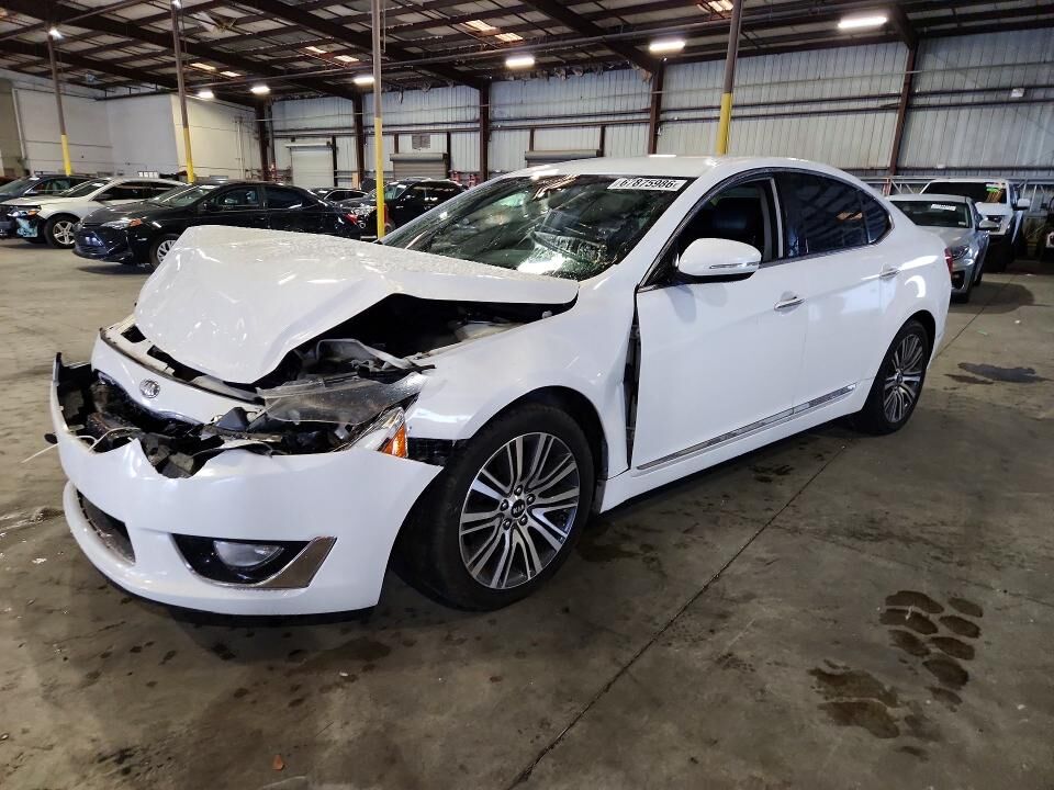 2014 KIA Cadenza