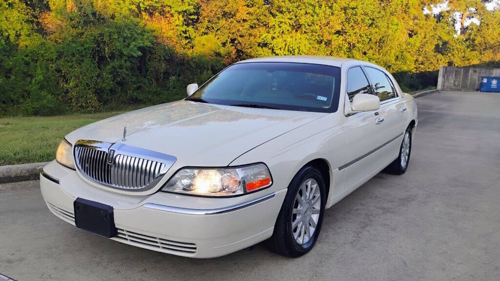 2006 LINCOLN Town Car