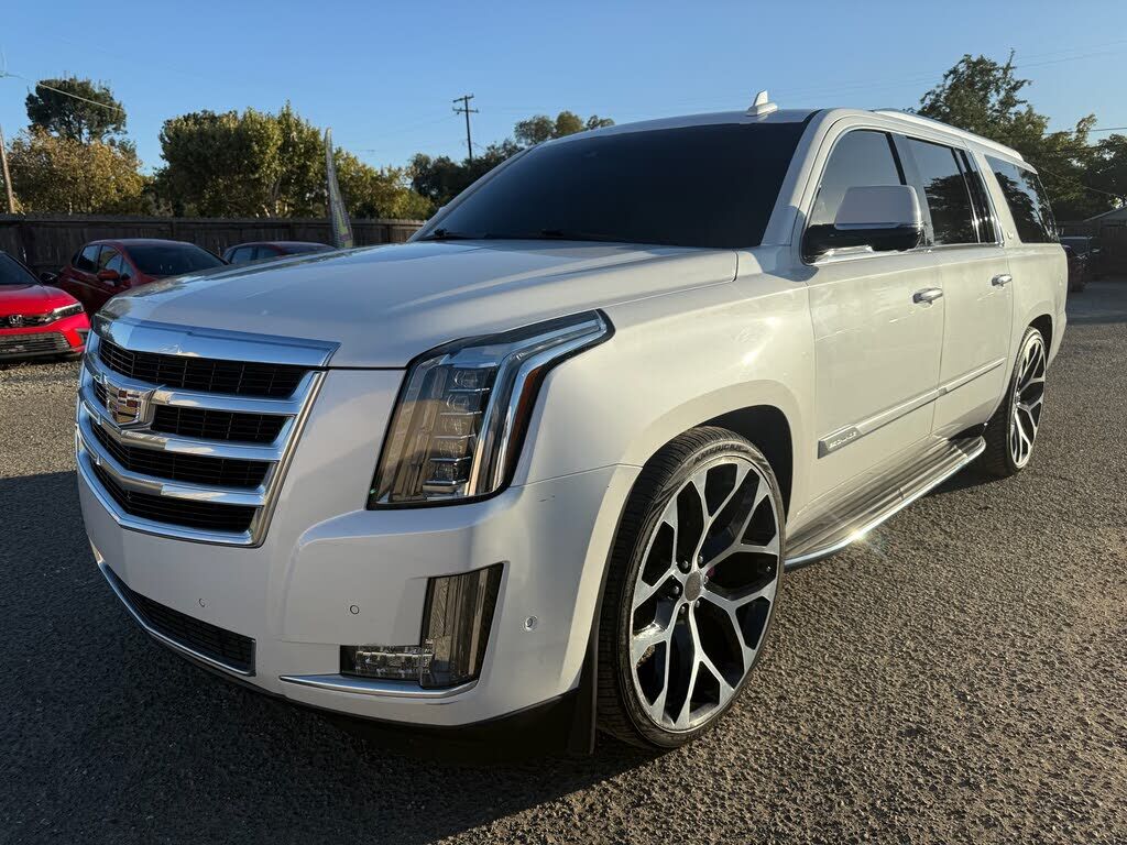 2019 CADILLAC Escalade ESV