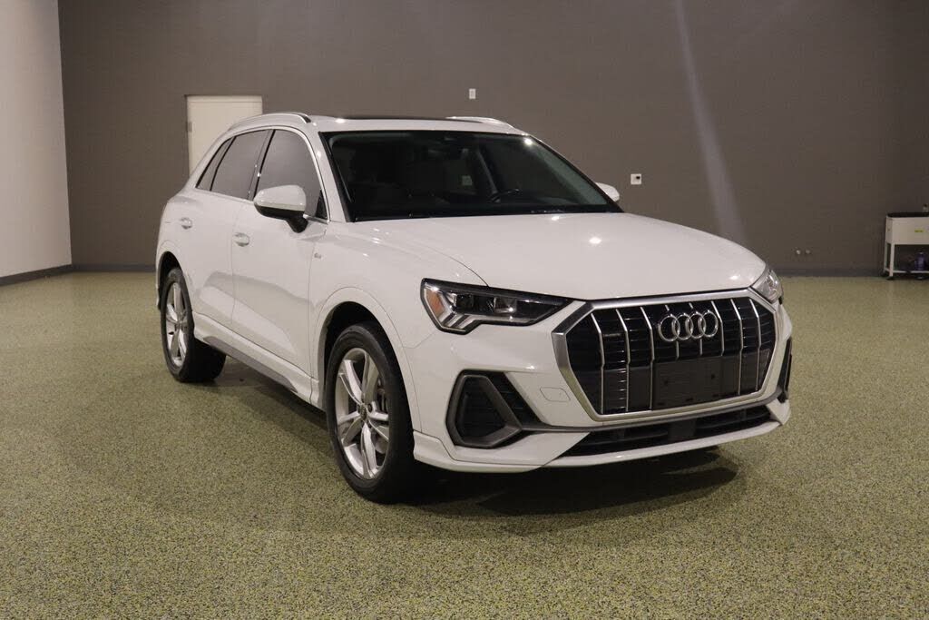 2022 AUDI Q3