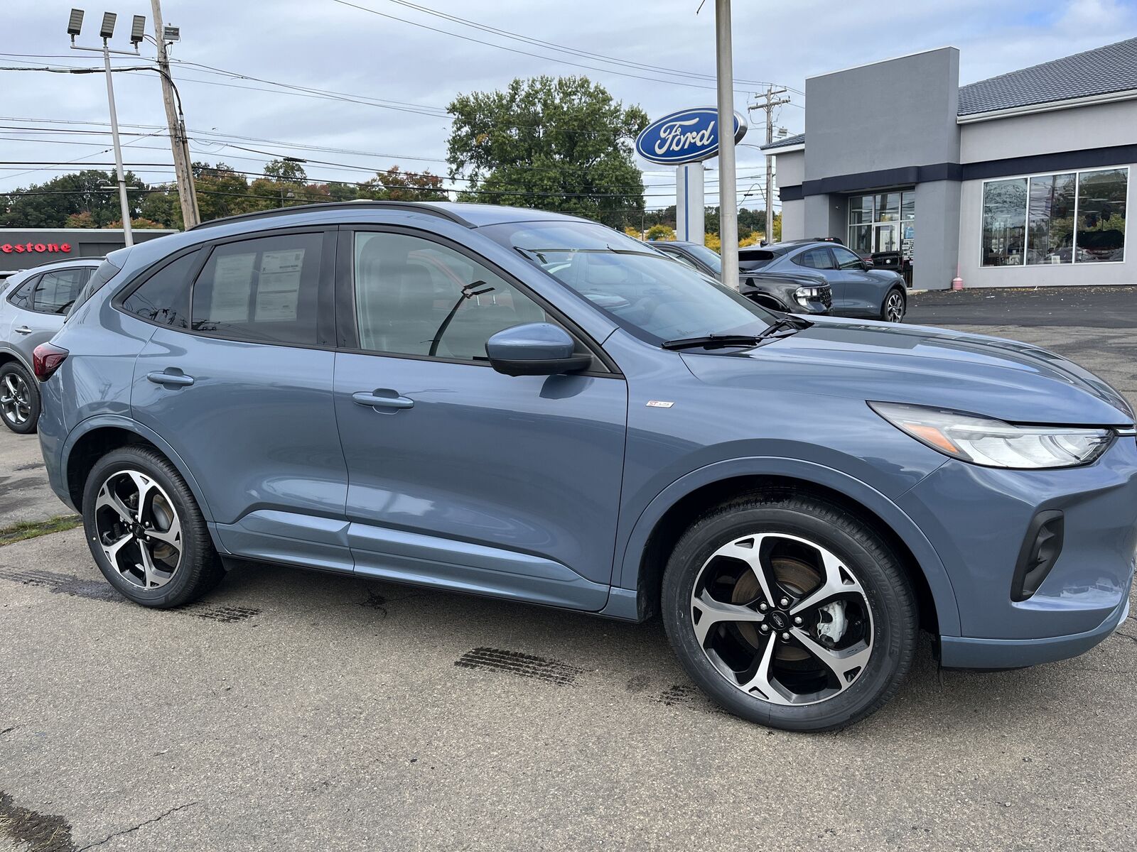 2023 FORD Escape