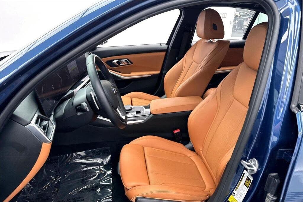 2023 BMW 330i