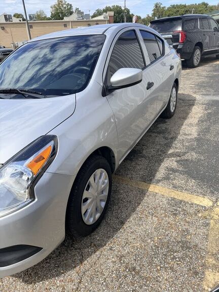 2019 NISSAN Versa