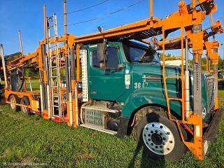 2014 VOLVO TRUCK VAH