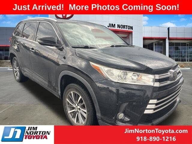 2017 TOYOTA Highlander