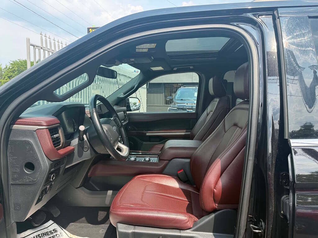 2023 FORD Expedition