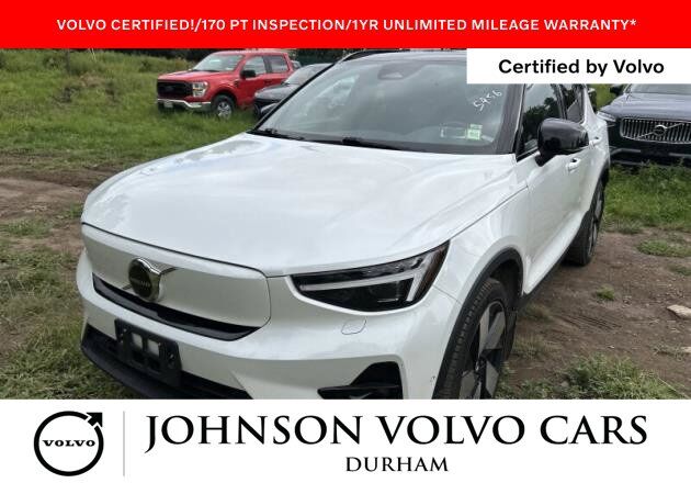 2023 VOLVO XC40