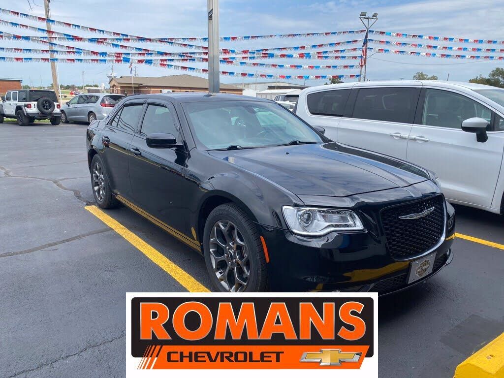 2017 CHRYSLER 300