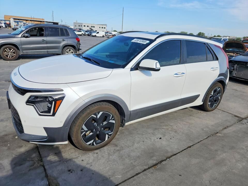 2023 KIA Niro
