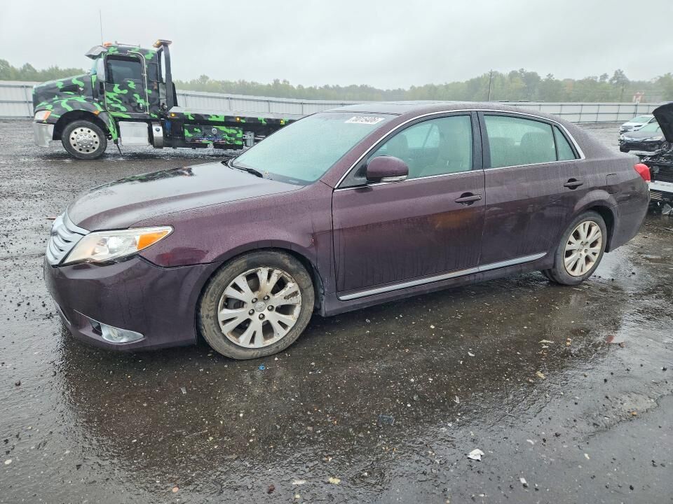 2011 TOYOTA Avalon