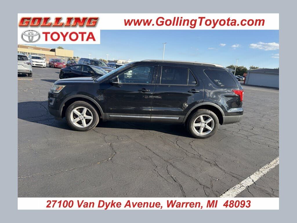 2017 FORD Explorer