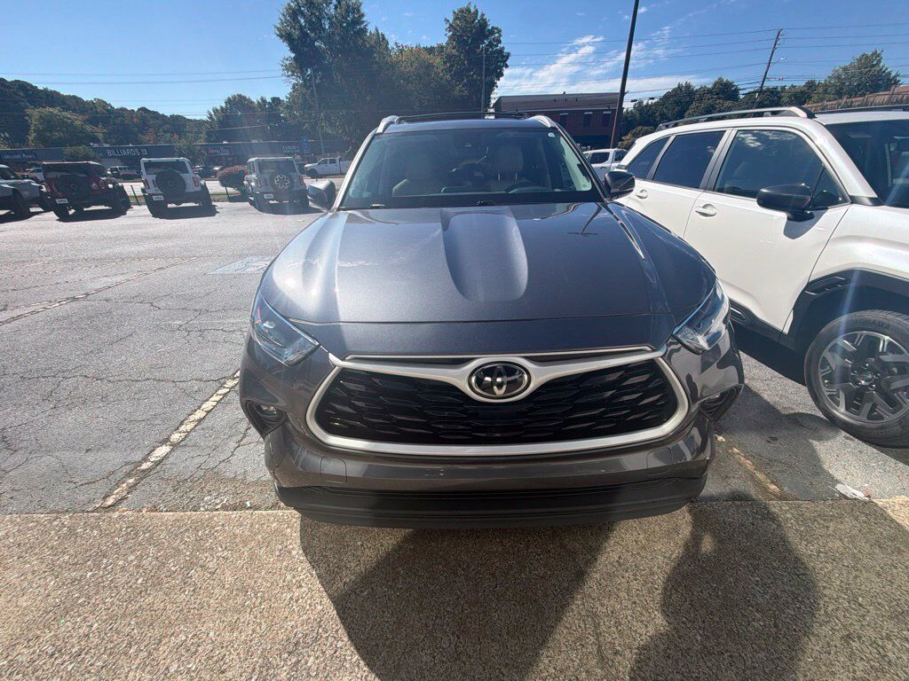 2023 TOYOTA Highlander