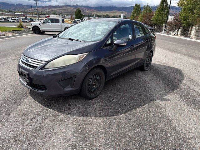 2013 FORD Fiesta
