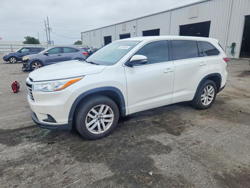 2016 TOYOTA Highlander