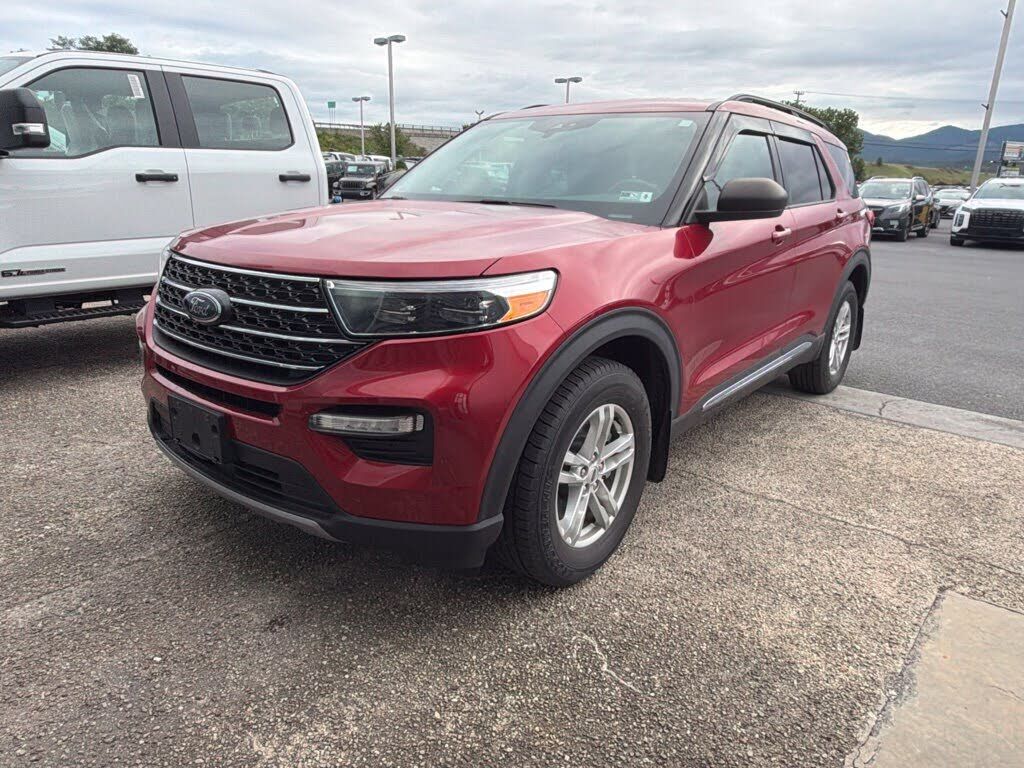 2021 FORD Explorer