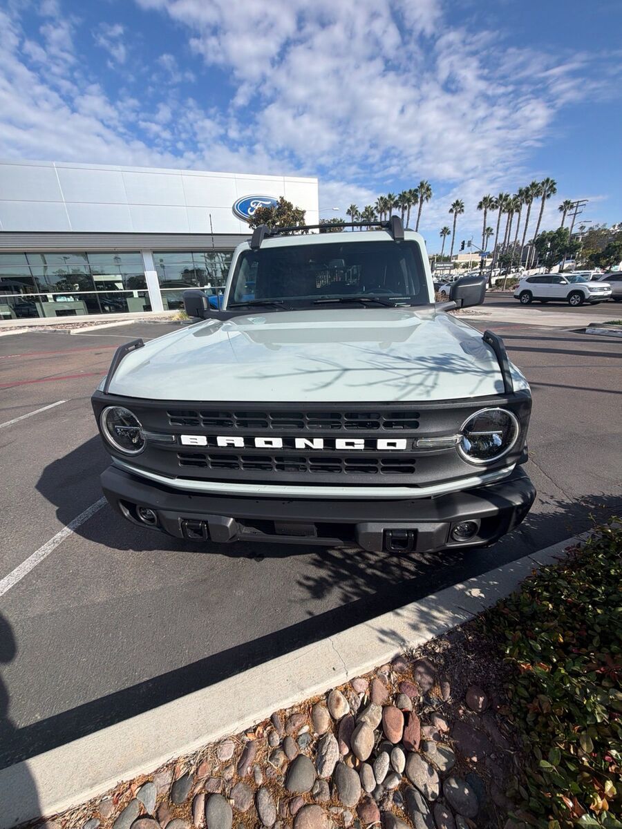 2024 FORD Bronco