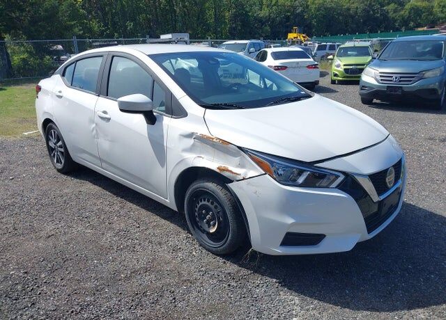 2022 NISSAN Versa