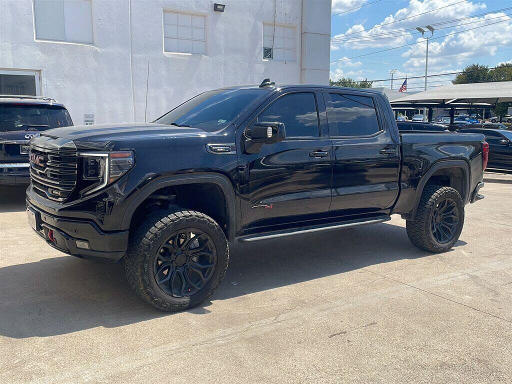 2024 GMC Sierra