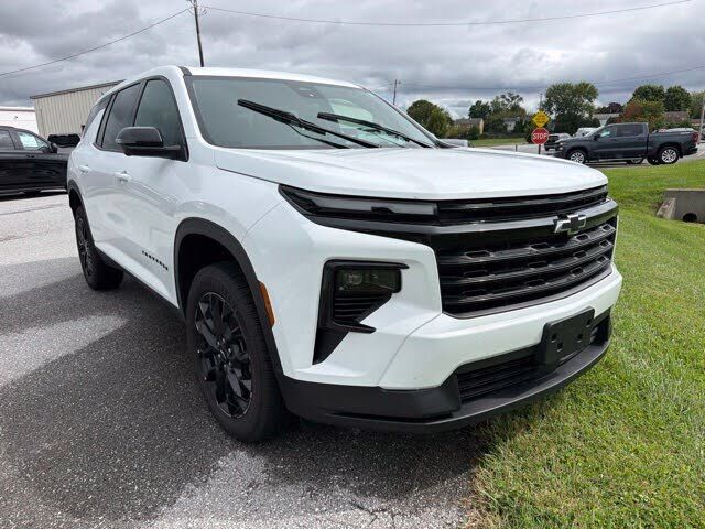 2024 CHEVROLET Traverse