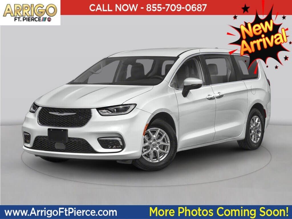 2023 CHRYSLER Pacifica