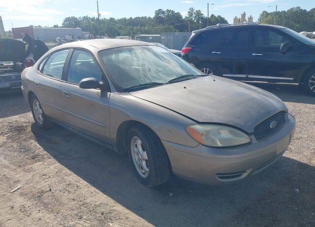 2004 FORD Taurus