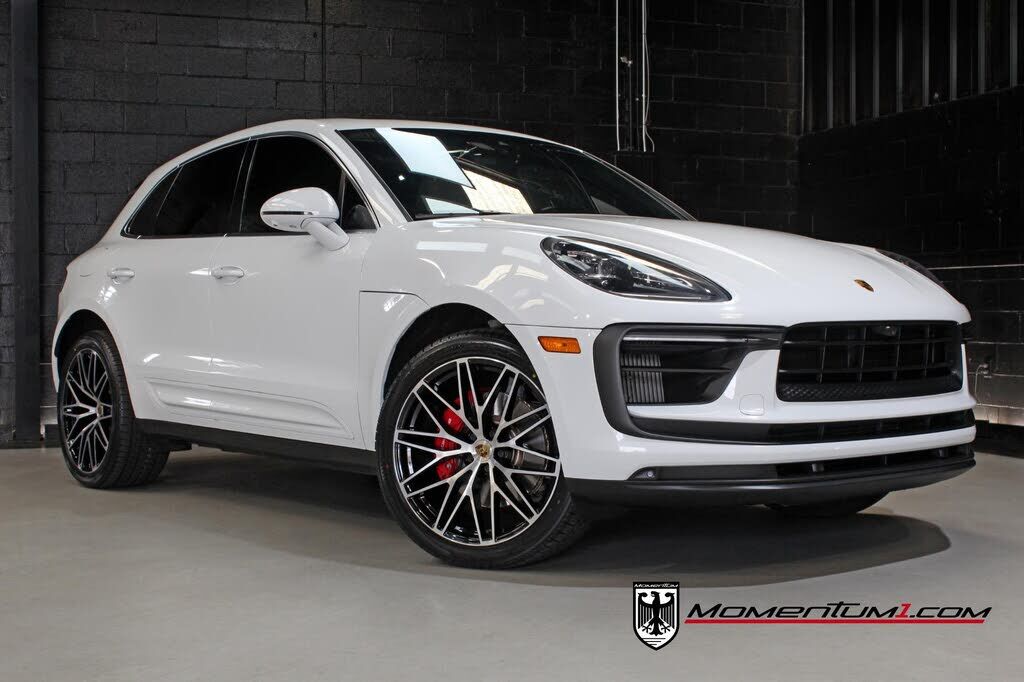 2022 PORSCHE Macan