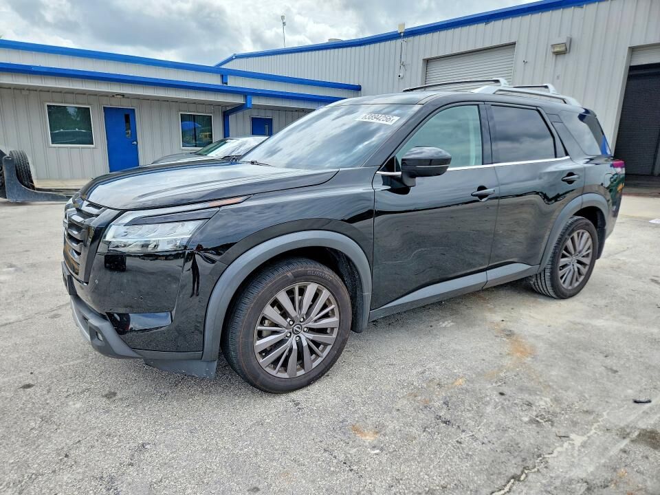 2023 NISSAN Pathfinder