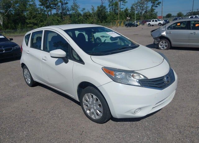 2016 NISSAN Versa