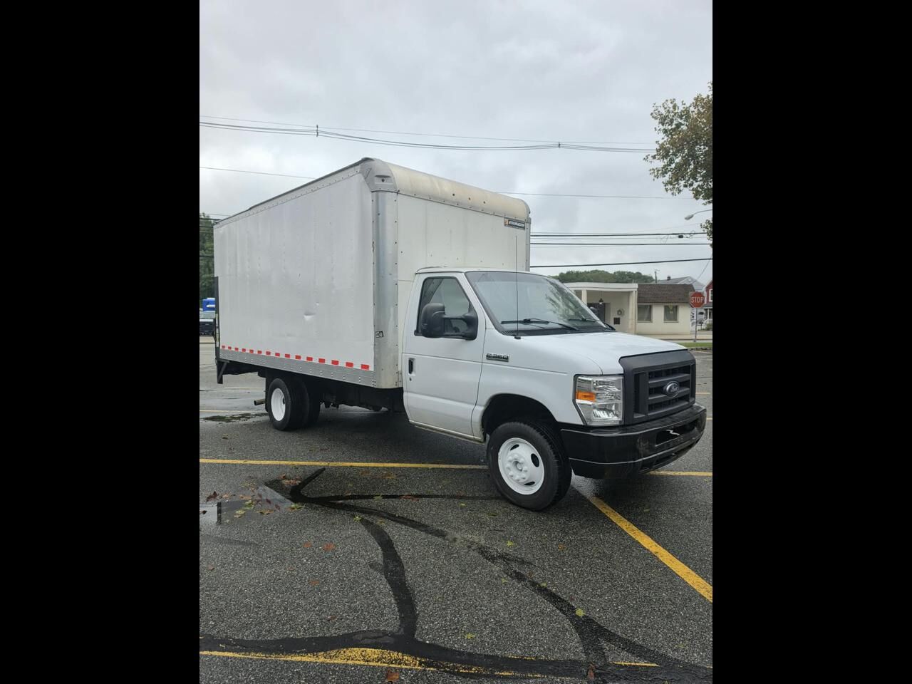 2019 FORD E-350