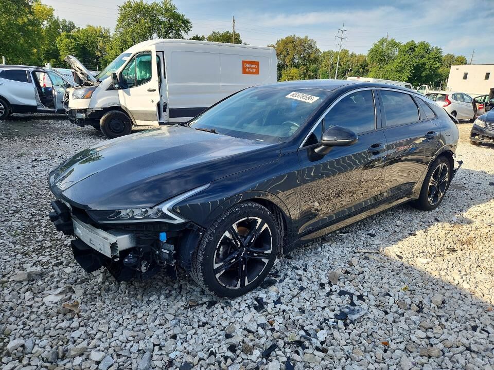 2022 KIA K5