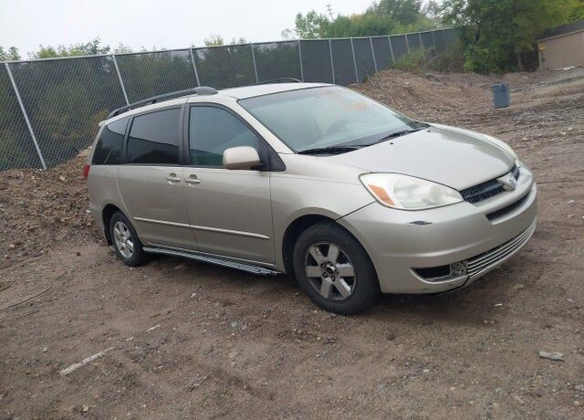 2005 TOYOTA Sienna