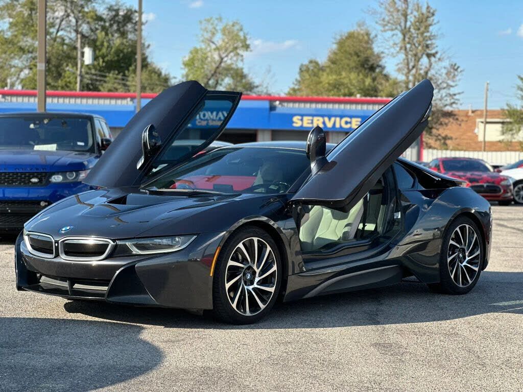 2017 BMW i8