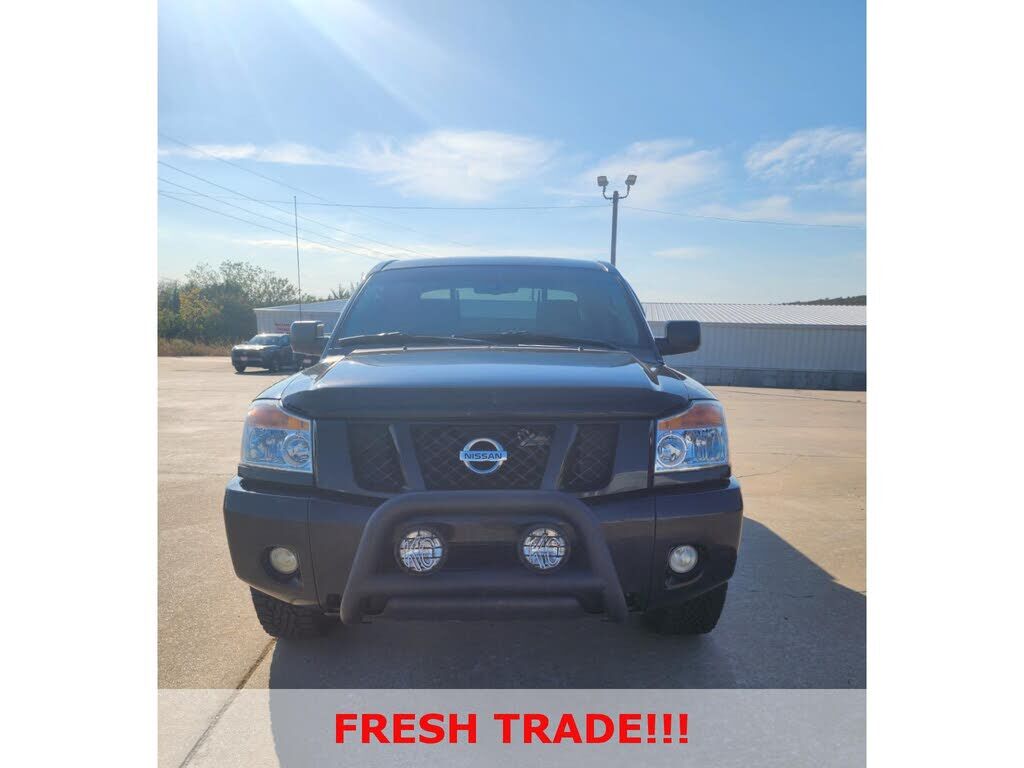 2011 NISSAN Titan