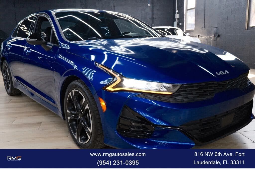 2022 KIA K5