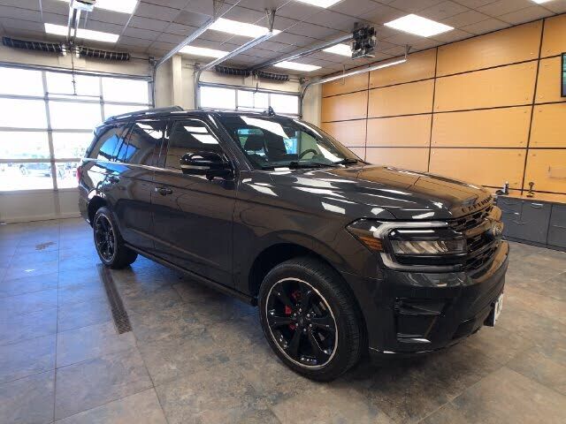 2022 FORD Expedition