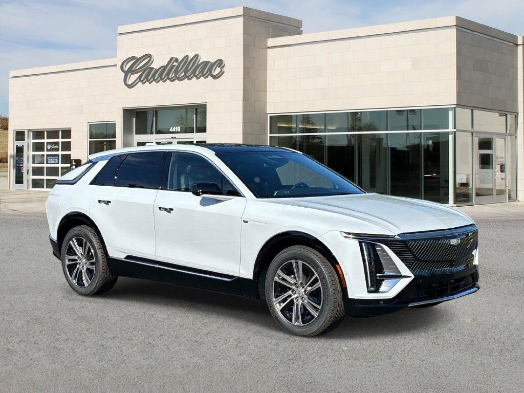 2027 CADILLAC Lyriq