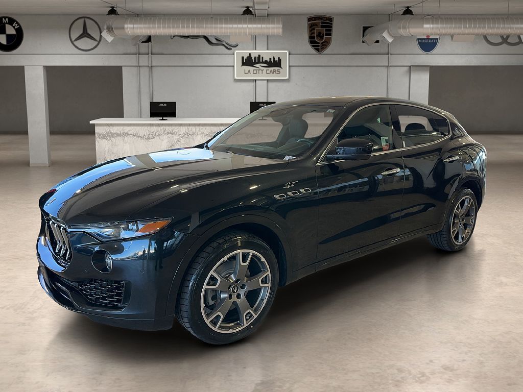 2023 MASERATI Levante