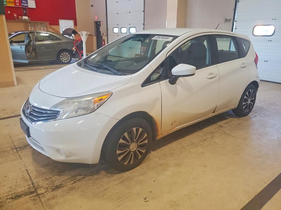 2016 NISSAN Versa