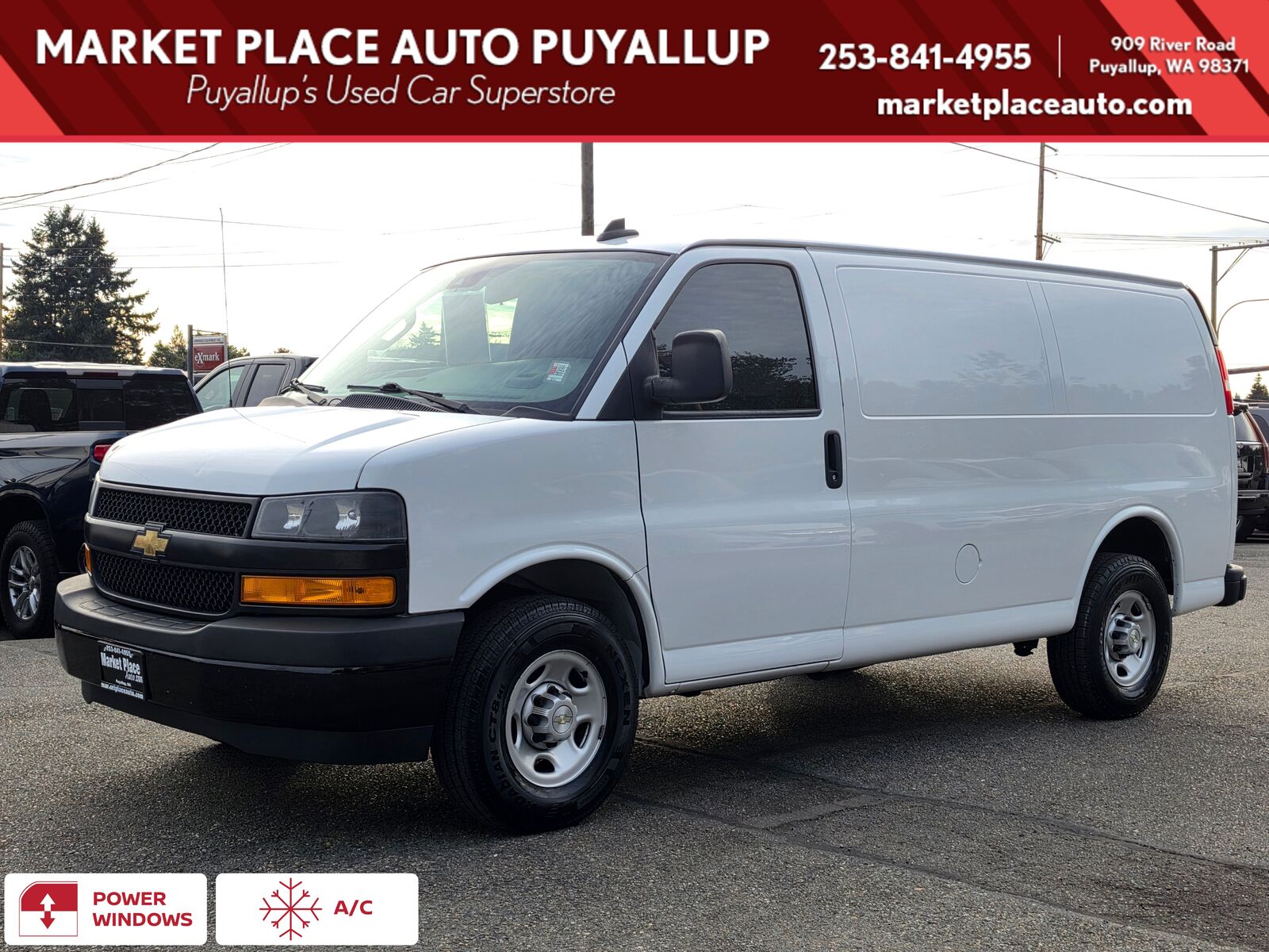 2020 CHEVROLET Express