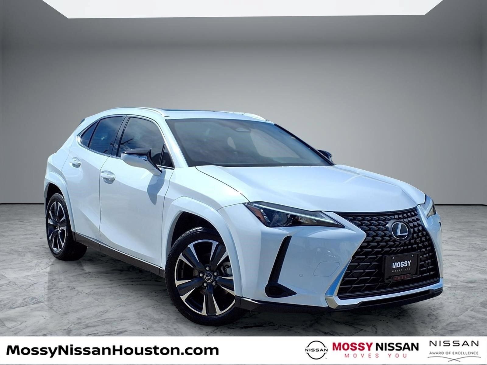 2026 LEXUS UX