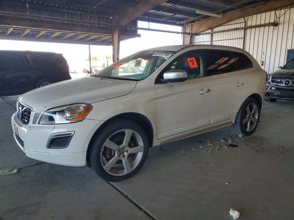 2011 VOLVO XC60