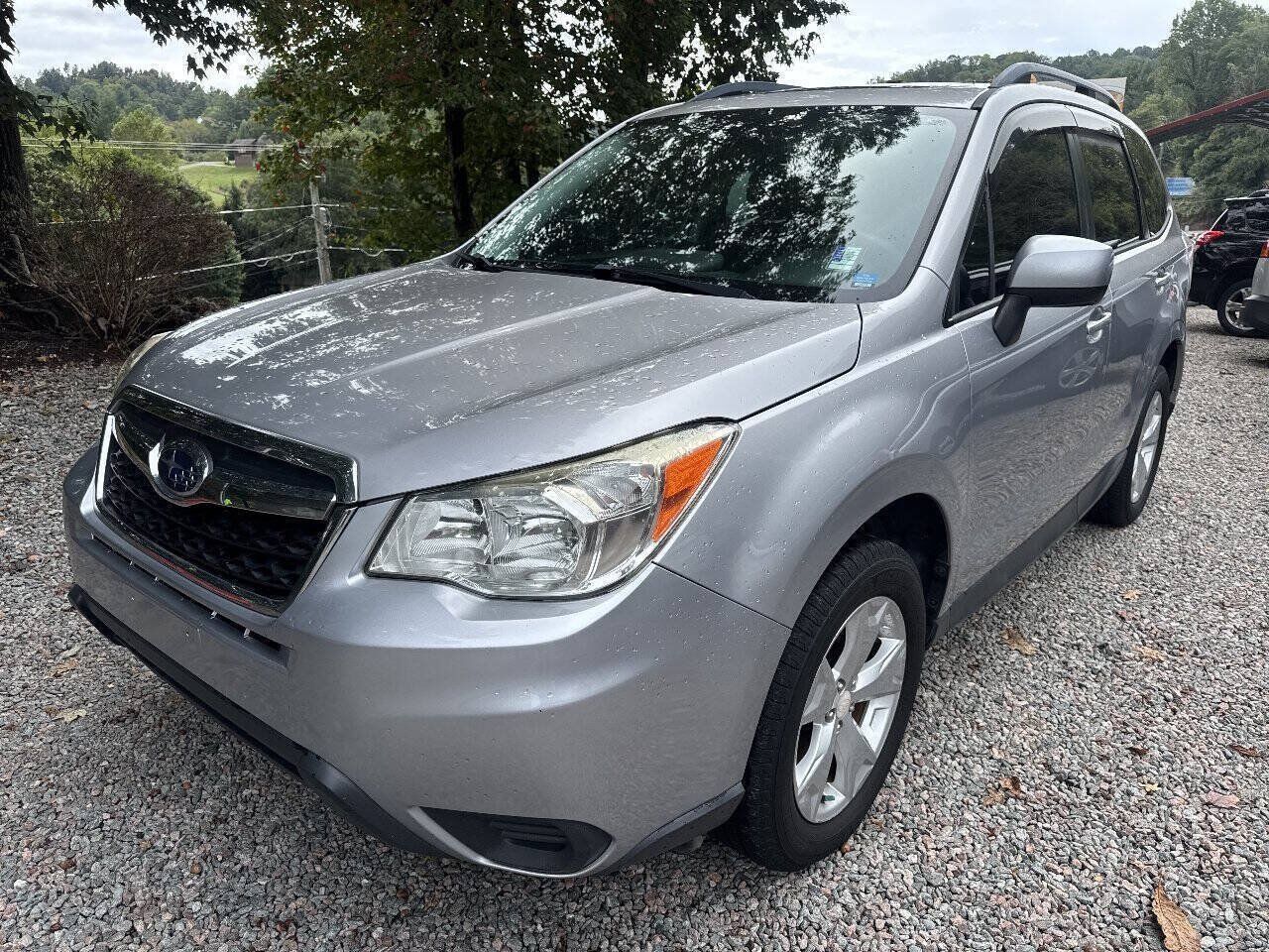 2016 SUBARU Forester
