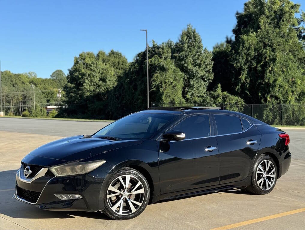 2017 NISSAN Maxima